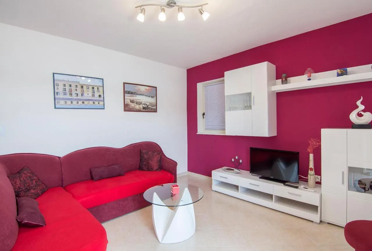 Apartment Edita Trget