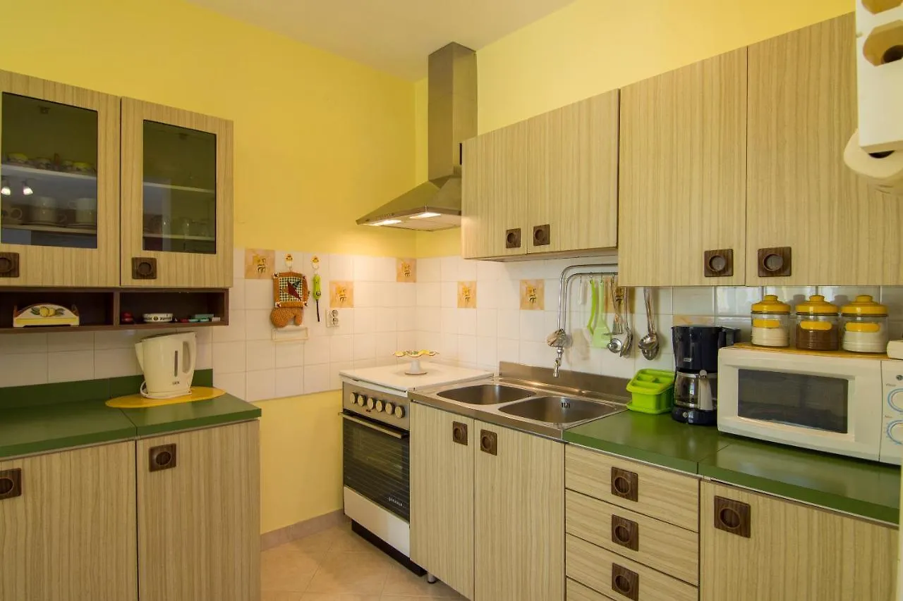 Apartment Edita Trget 0*,  Croatia